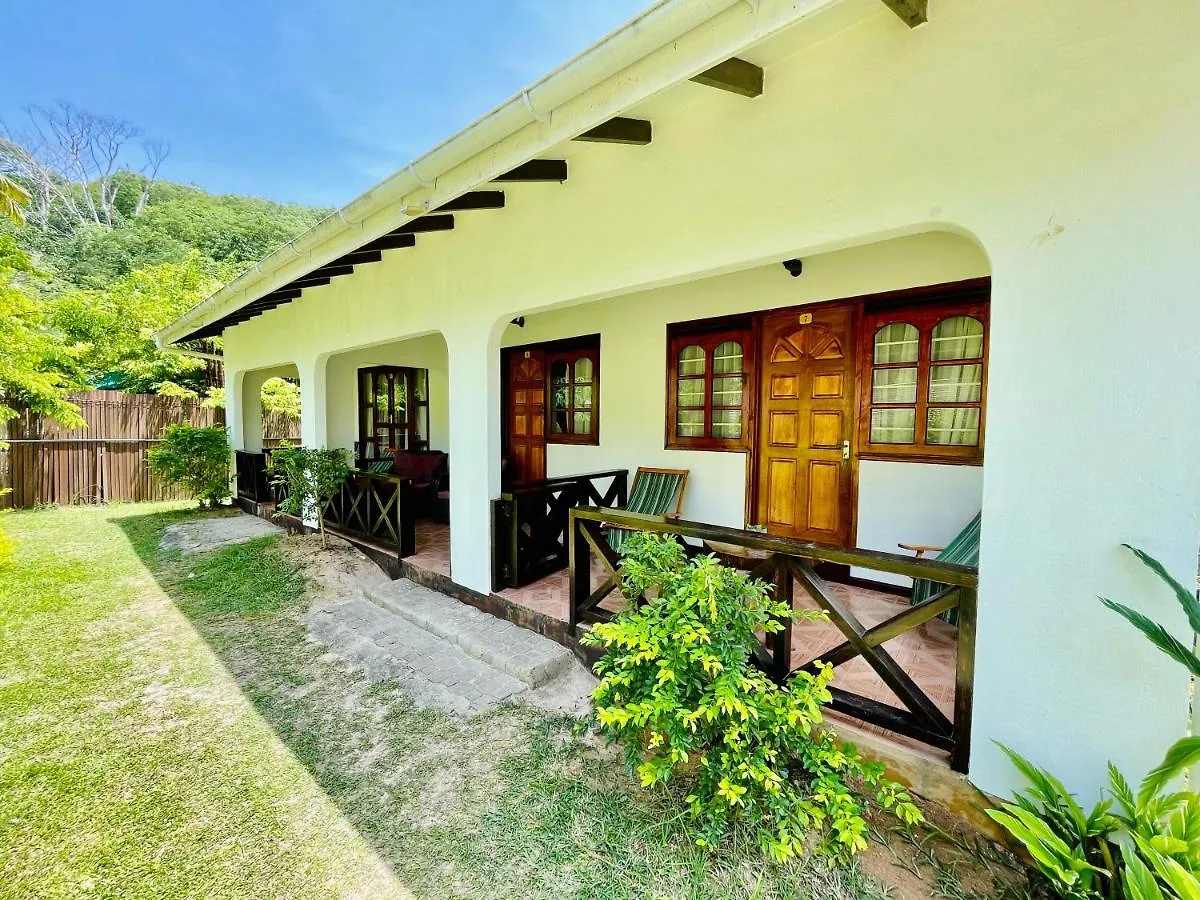 Hotel Villa Chez Batista Takamaka
